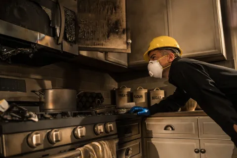 NORTHBROOK FIRE DAMAGE RESTORATION-SERVICEMASTER RESTORATION BY SIMONS